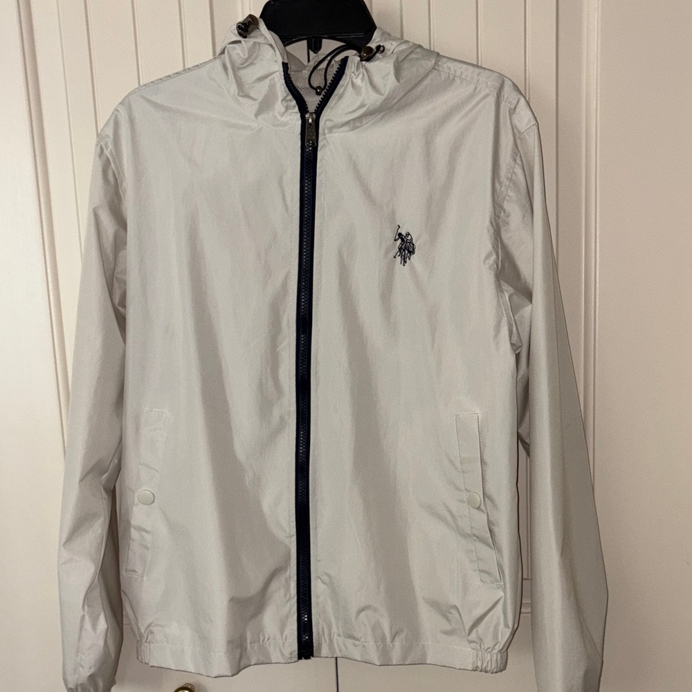 U.S. Polo Assn. Men's Light Beige  Hooded Windbreaker Small
